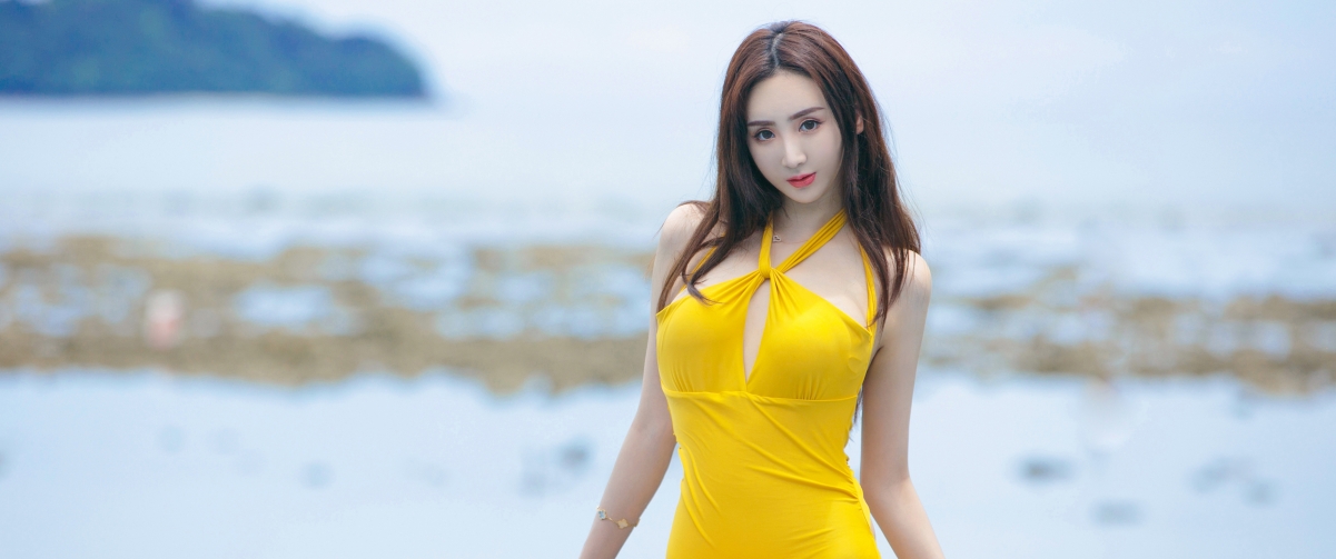 Yu Siqi Beach Bikini Beauty 3