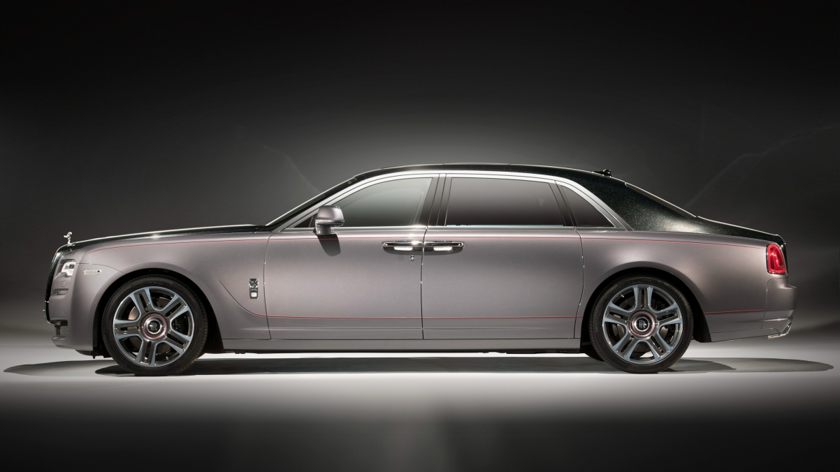 Rolls-Royce Ghost elegant 4K wall
