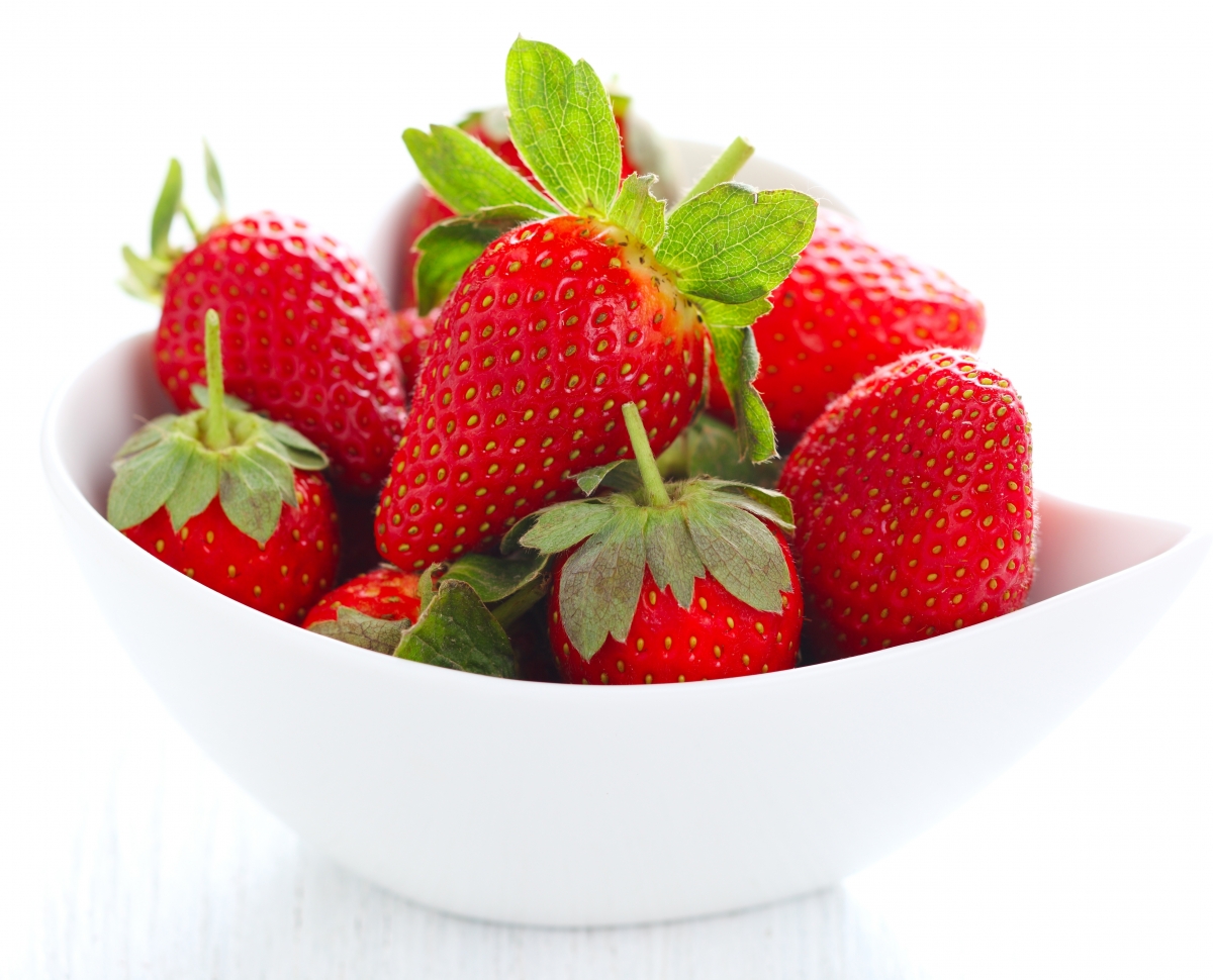Strawberry, fresh fruit, bowl, HD grass