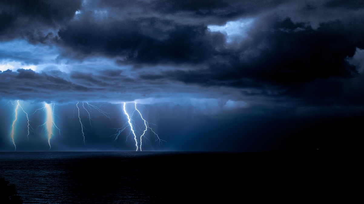 Beauty of Nature Cloud Dark Lightning