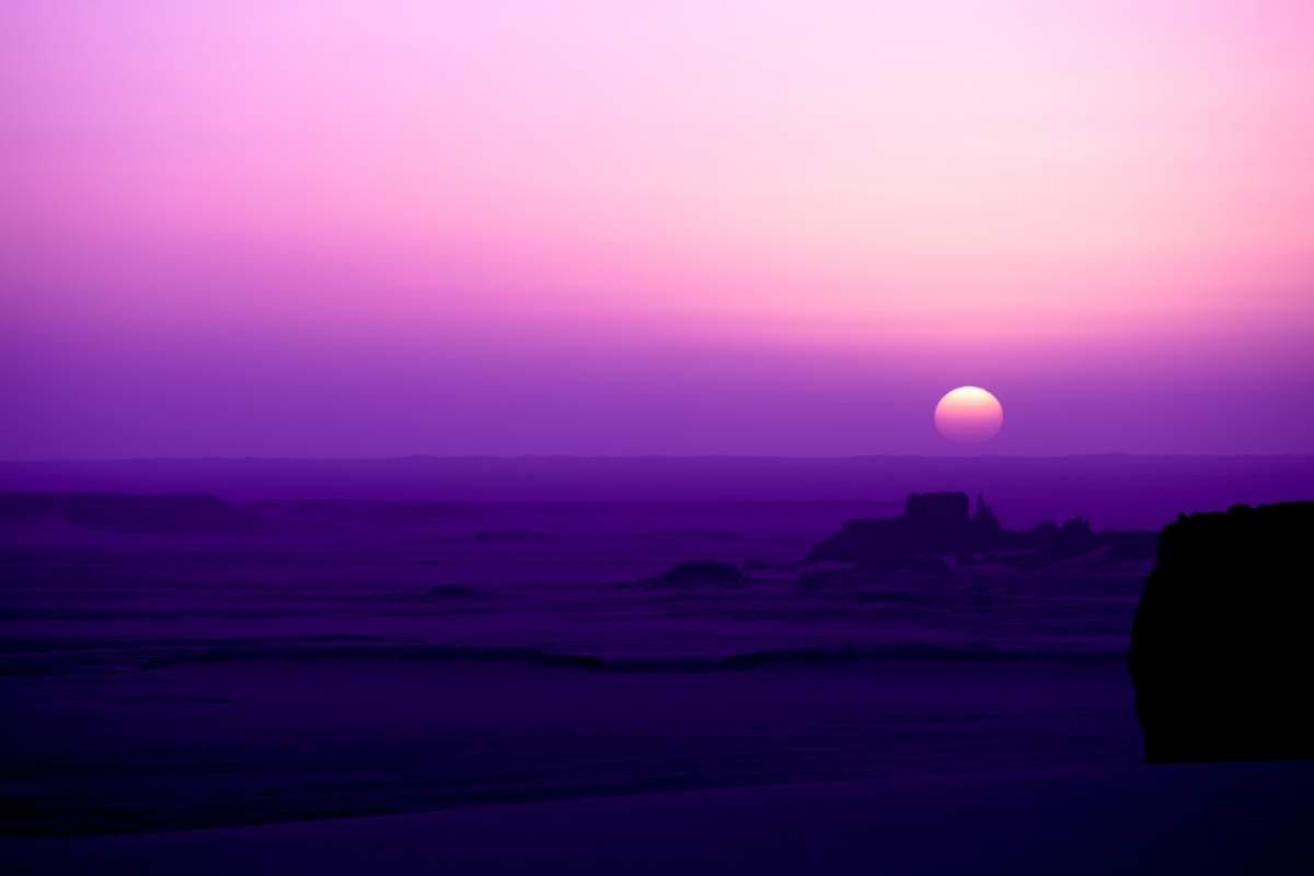 Purple morning desert 4K wallpaper
