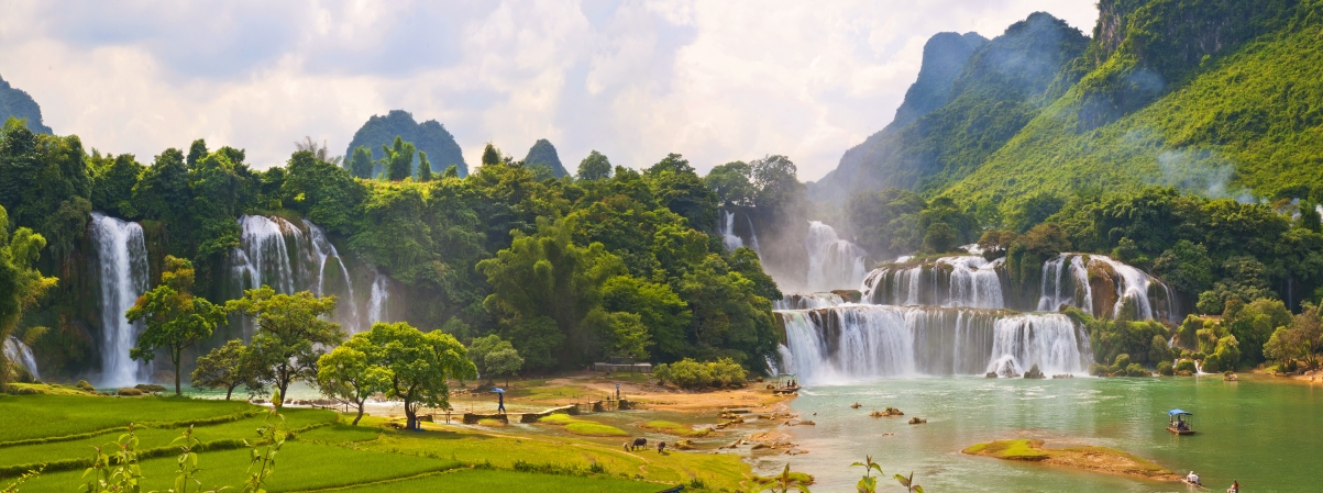 Vietnam waterfall scenery 4K picture