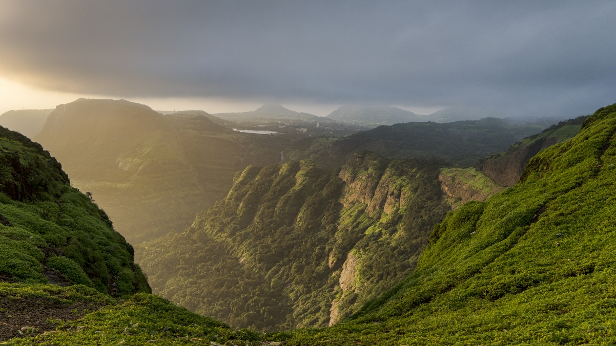 Indian sunset valley landscape 4K wall