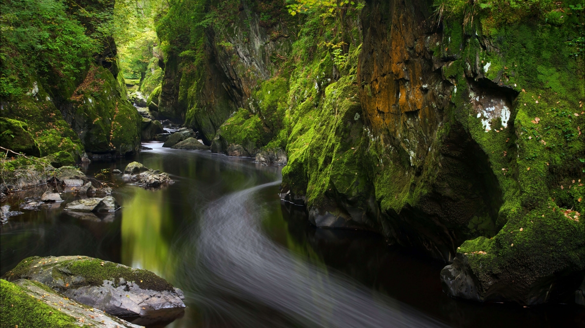 Wonderland canyon creek scenery 5k wallpaper