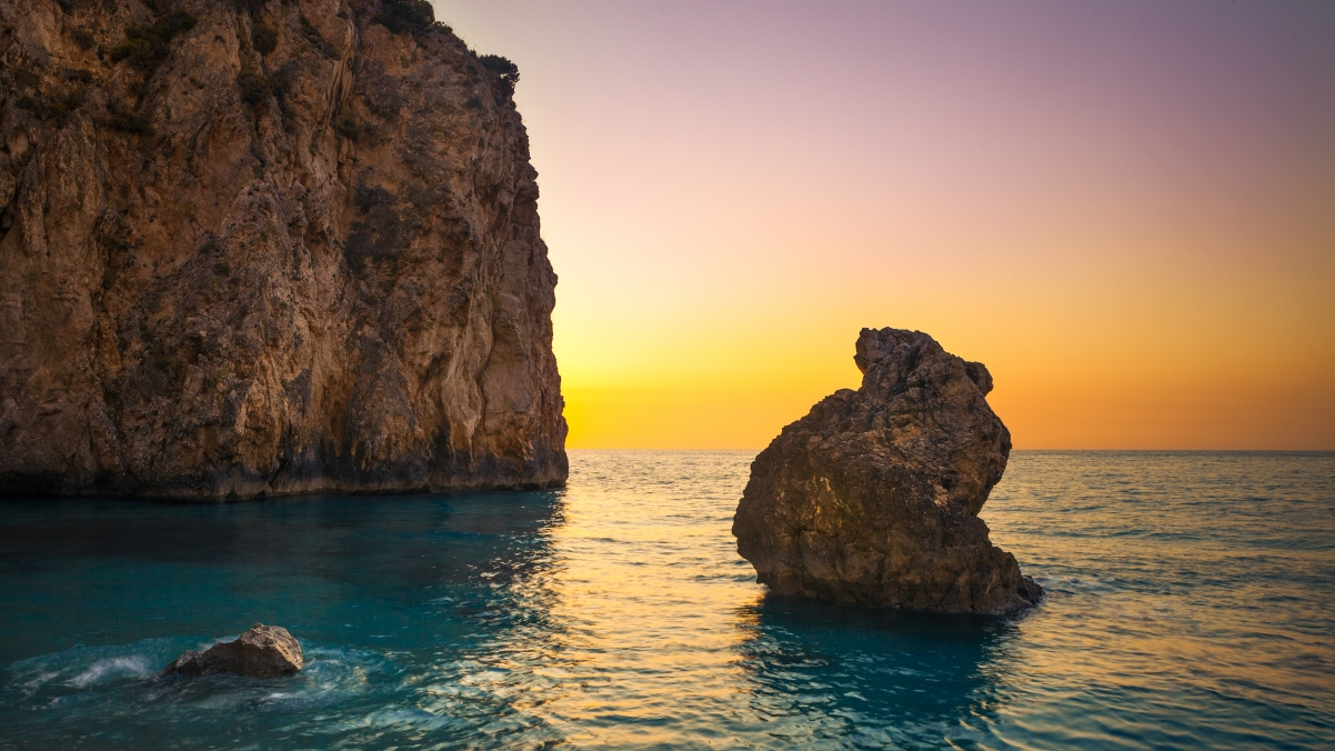4K scenic wall of Milos beach, Greece