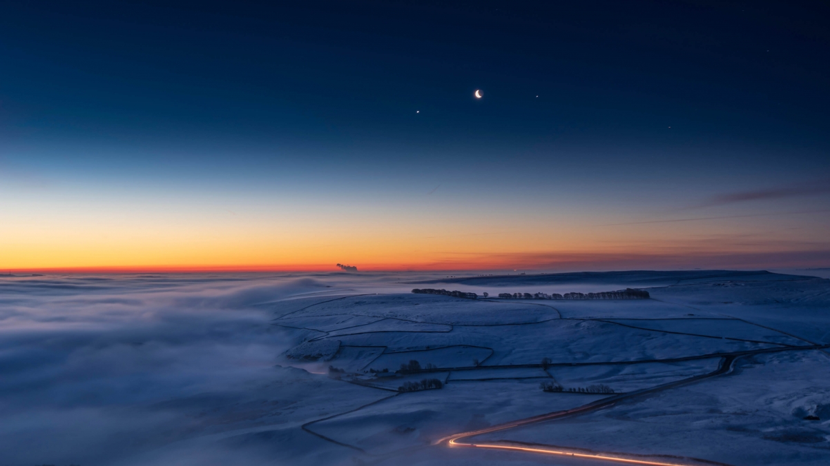 Microsoft Win10 beautiful night sky scenery 4