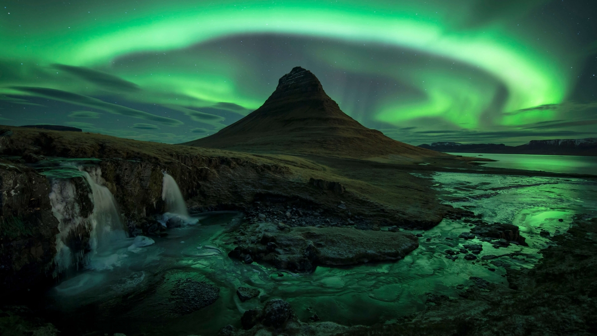 Microsoft Win10 Green Aurora Borealis 4k Wall