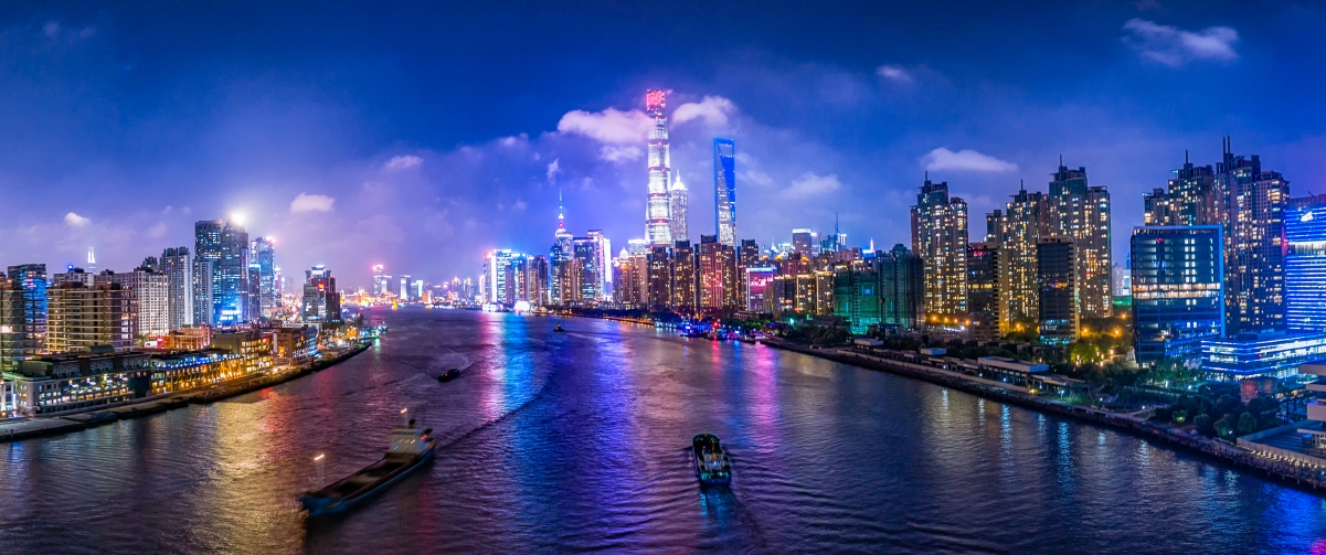 Shanghai huangpu river city night view oriental