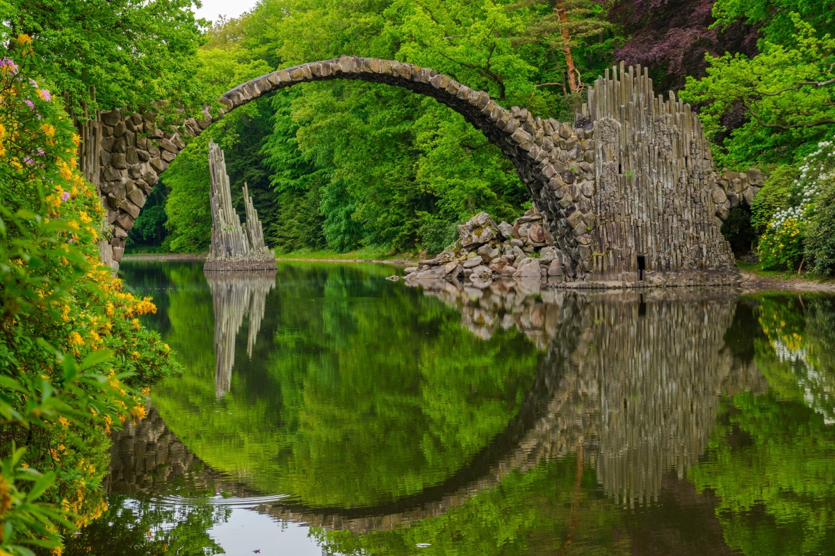 Landscape Forest Lake Stone Arch Bridge 4K