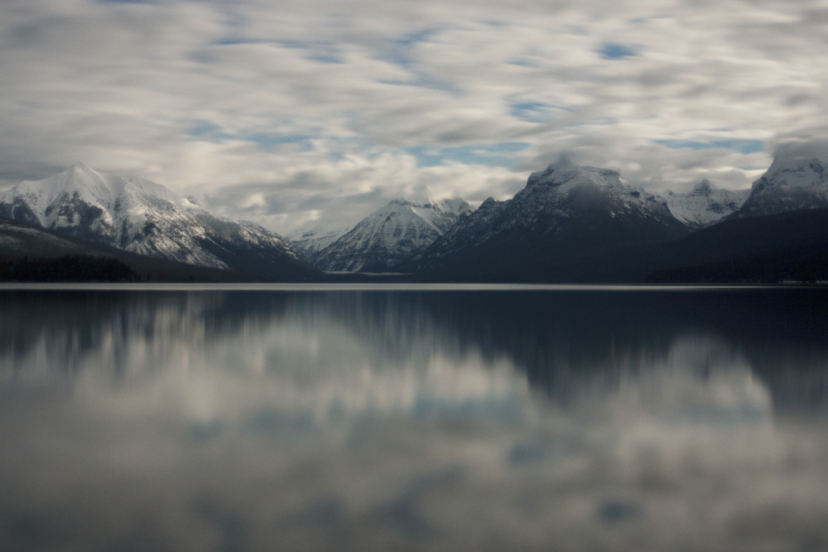 Mountain lake 4k landscape picture