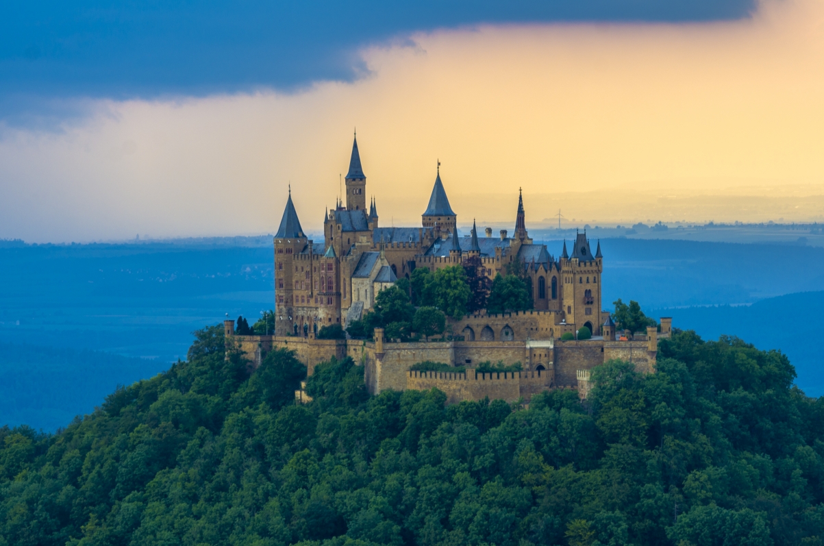 Pierre historical castle 4K landscape