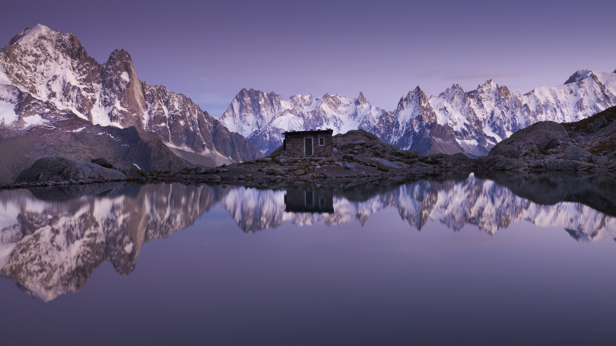 Serene mountain lake scenery 4k wallpaper
