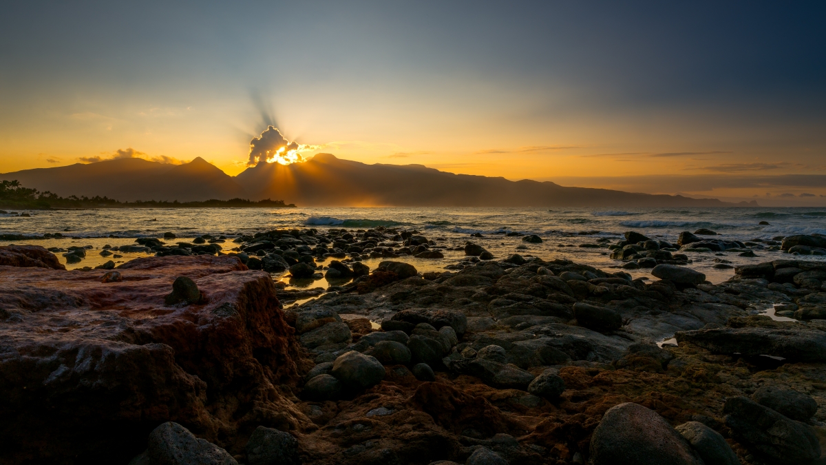 Beautiful beach sunset 4096x2304 high