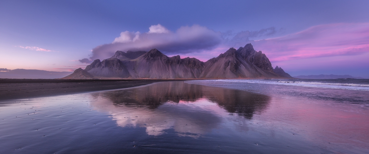 Beautiful seaside scenery 3440x144