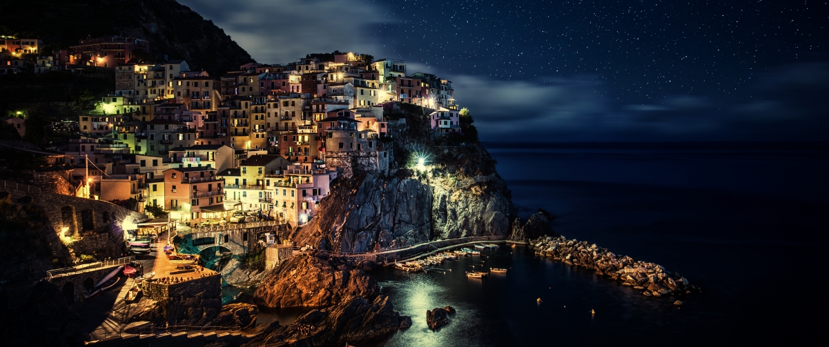 Night scenery of Manarola 3440