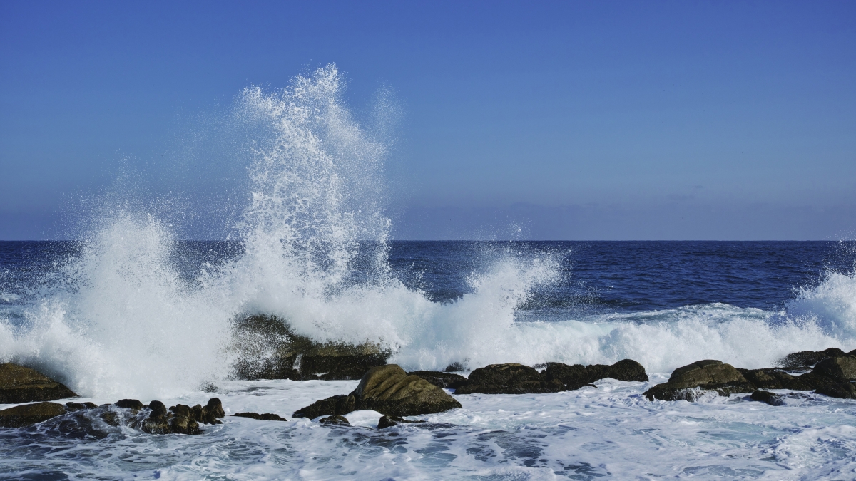 Blue sea winter hainan sila