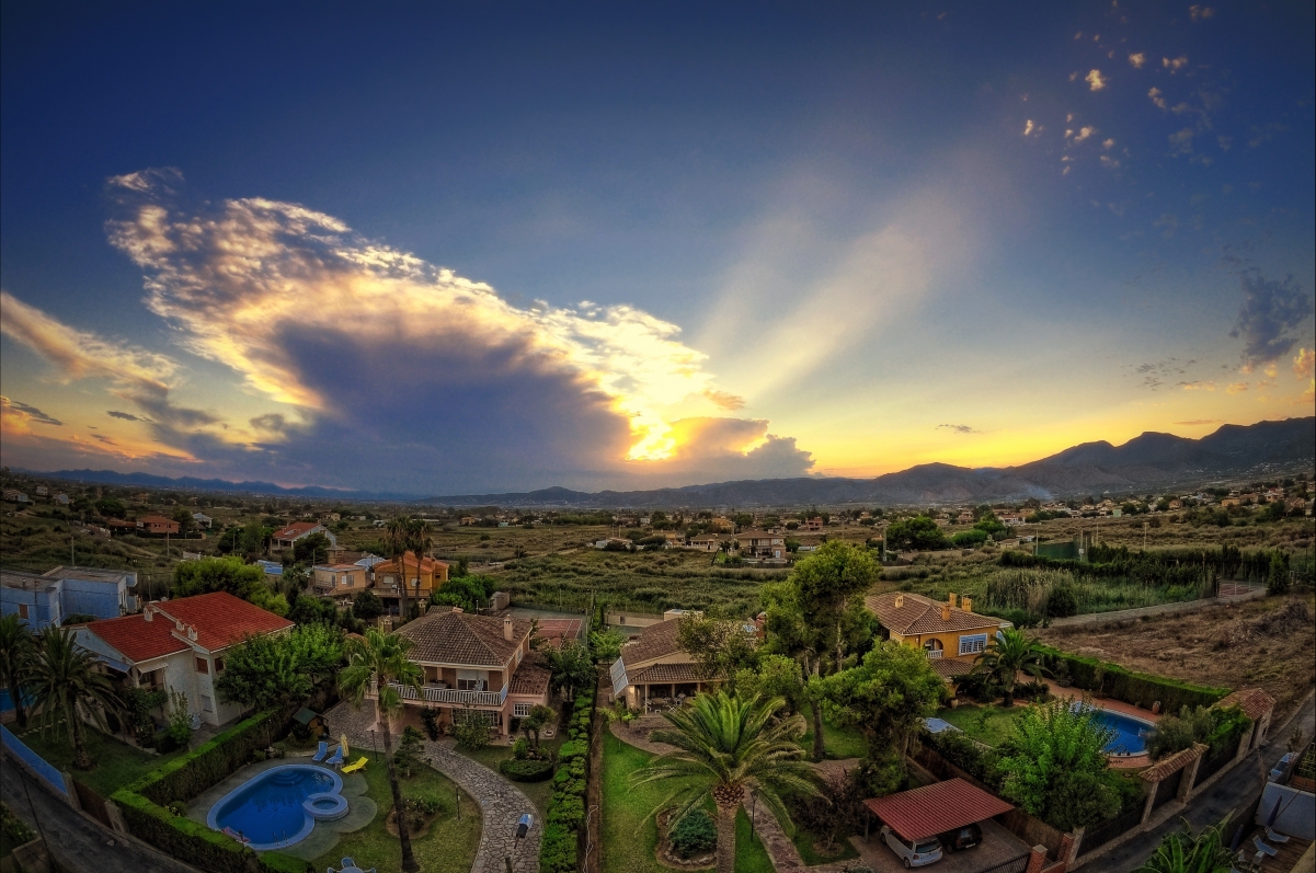 Castellon 4K Landscape Wallpaper