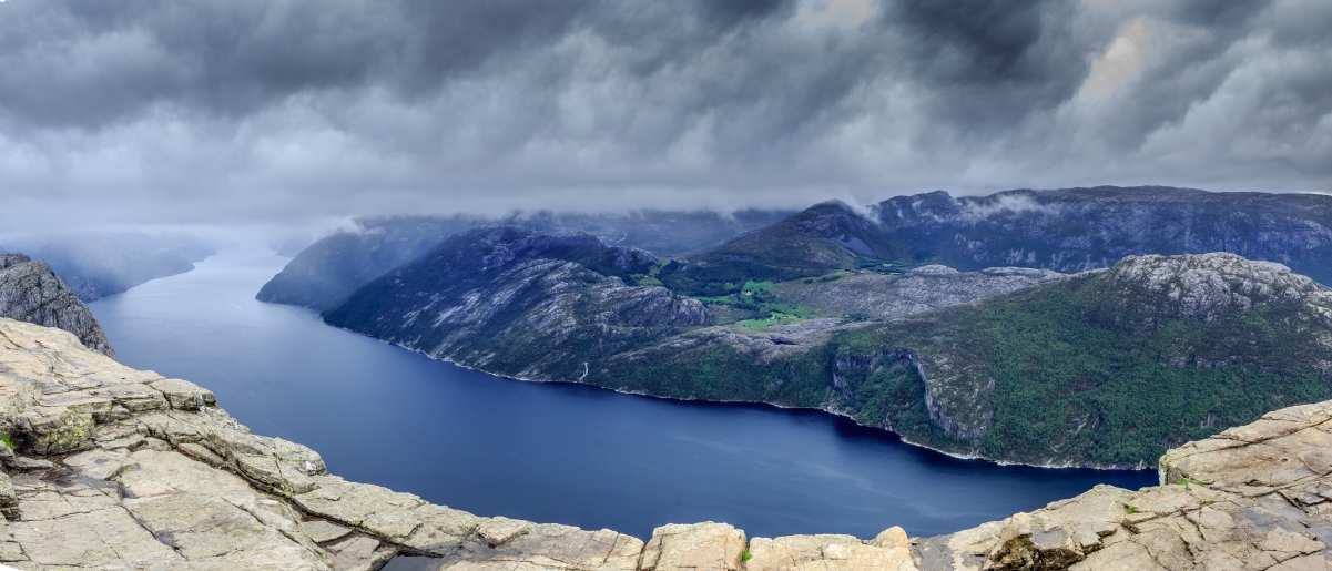 Rivers, mountains, clouds and rocks scenery 5K