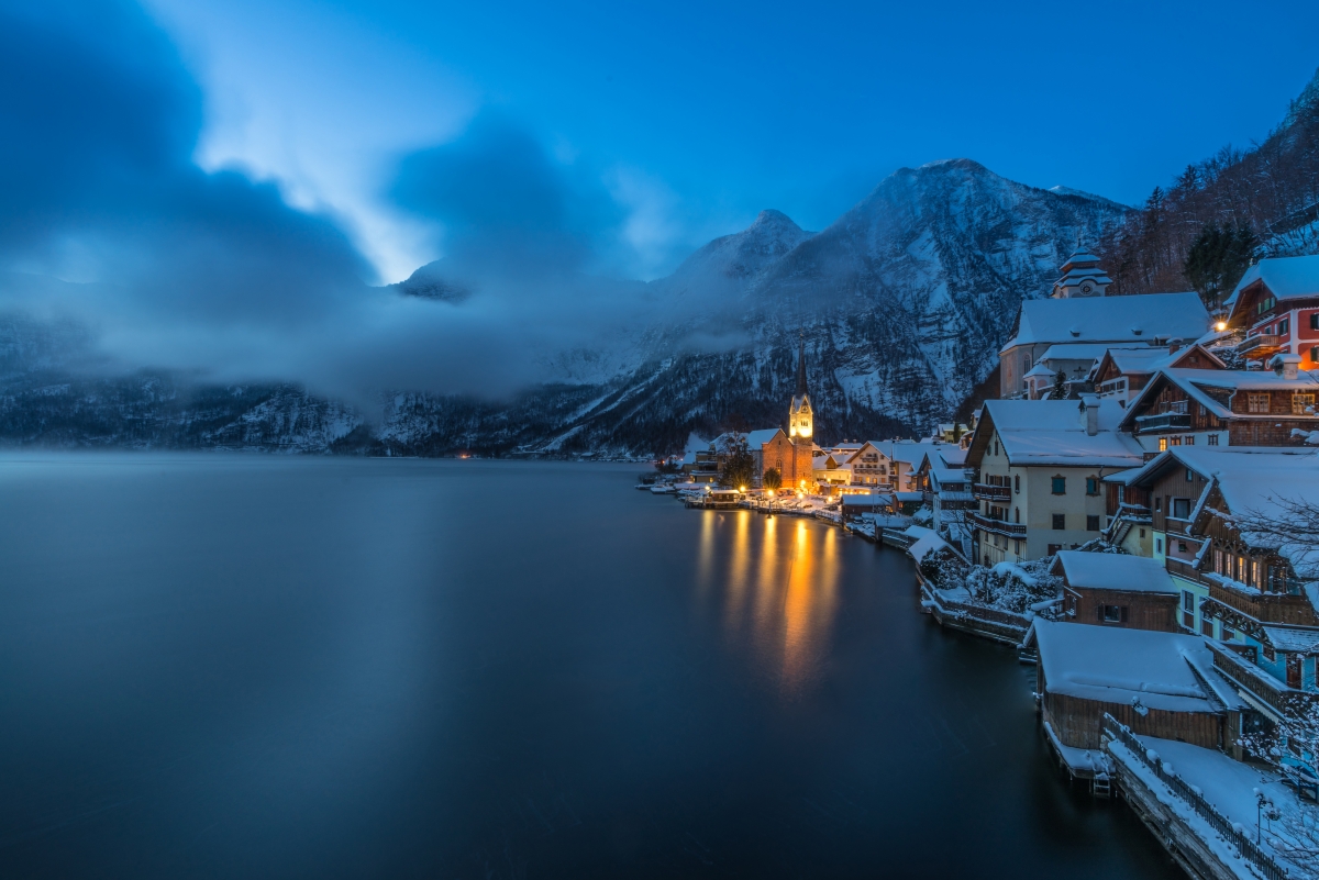 Hallstatt lake winter landscape 4k