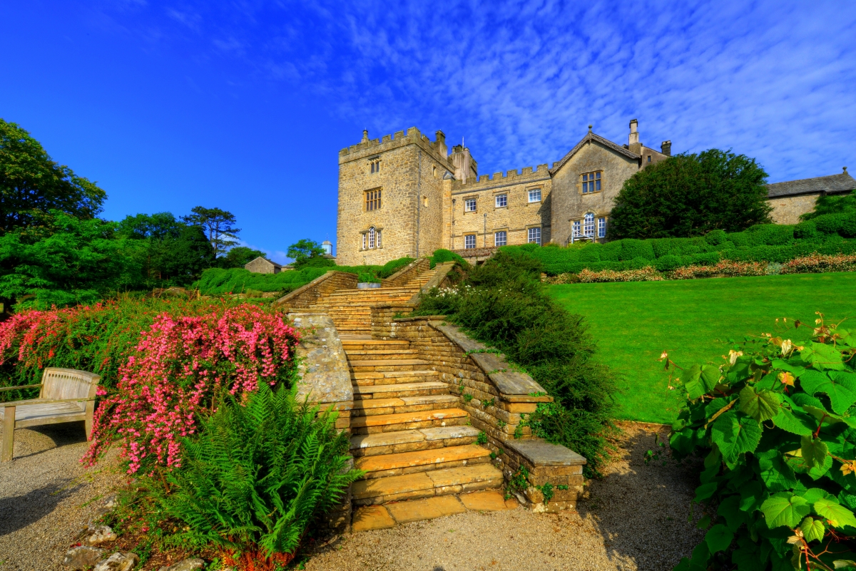 Green landscape of foreign castle gardens 4K