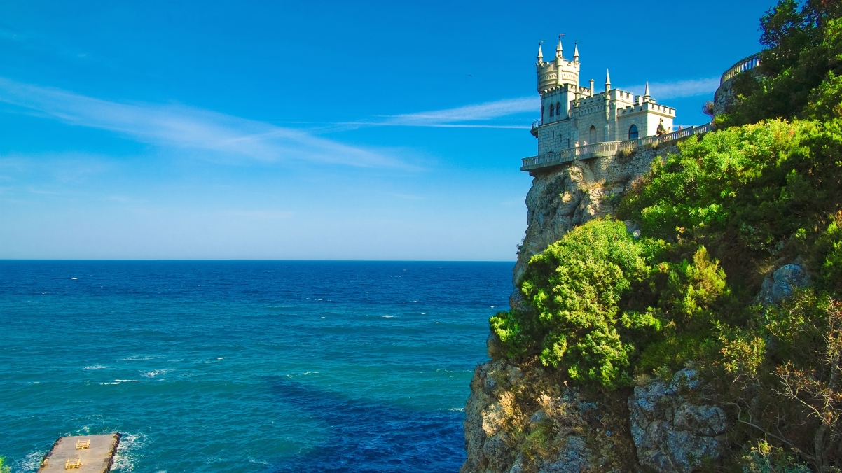 Kulai Castle 4K Landscape Wallpaper