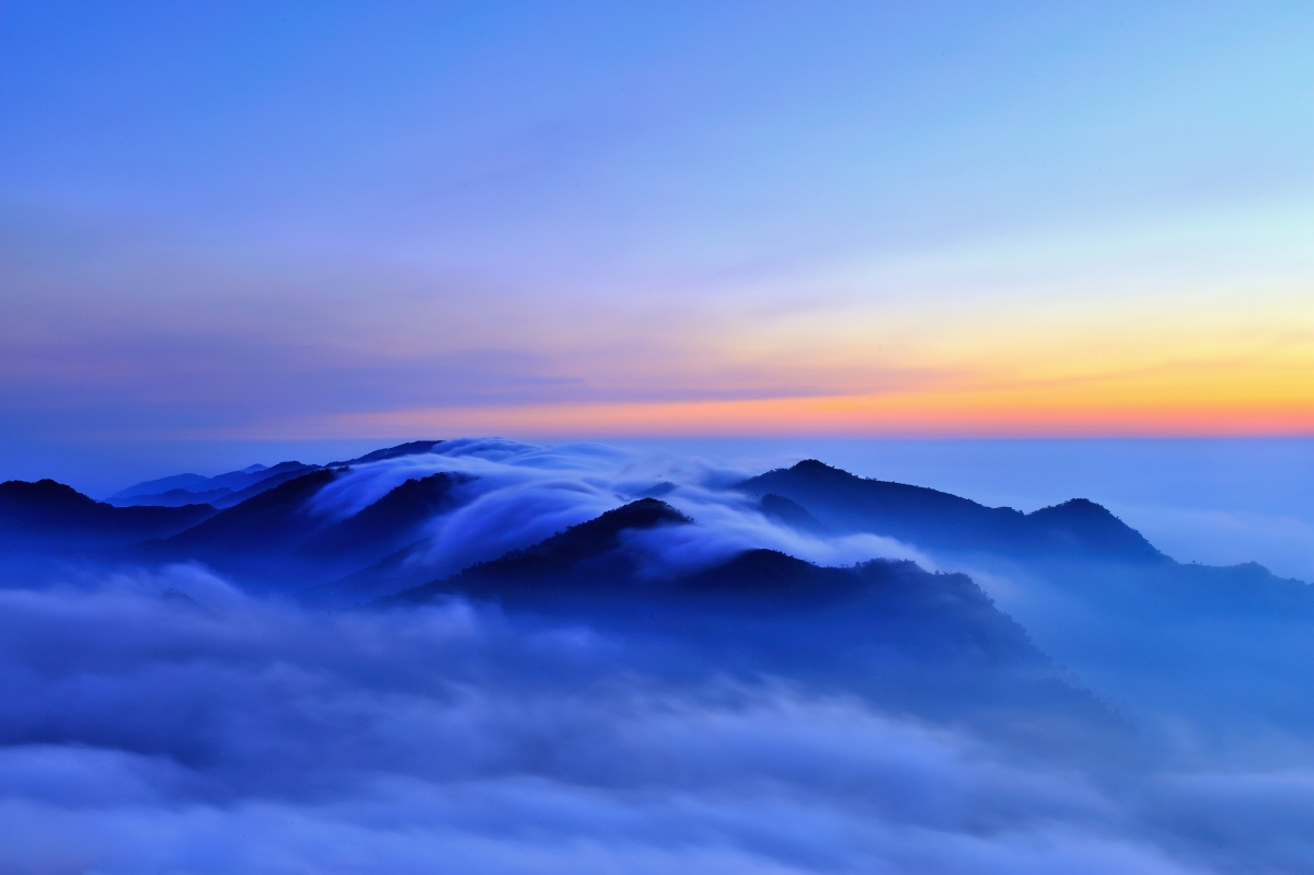 Stormy Clouds 4k Landscape Wallpaper