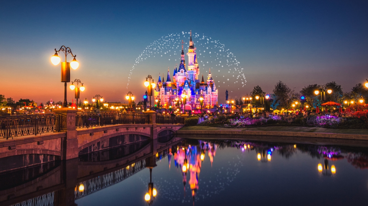 Disney night scene 4k wallpaper 3840x2