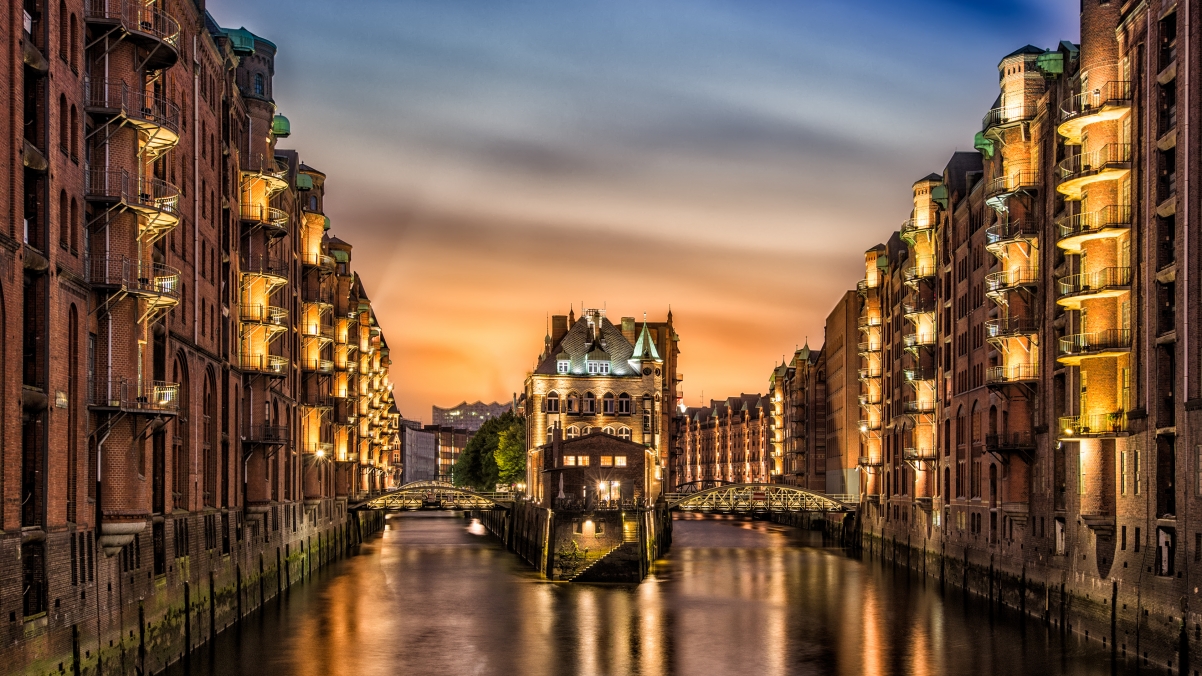 Hamburg North Castle, Germany 3840x216