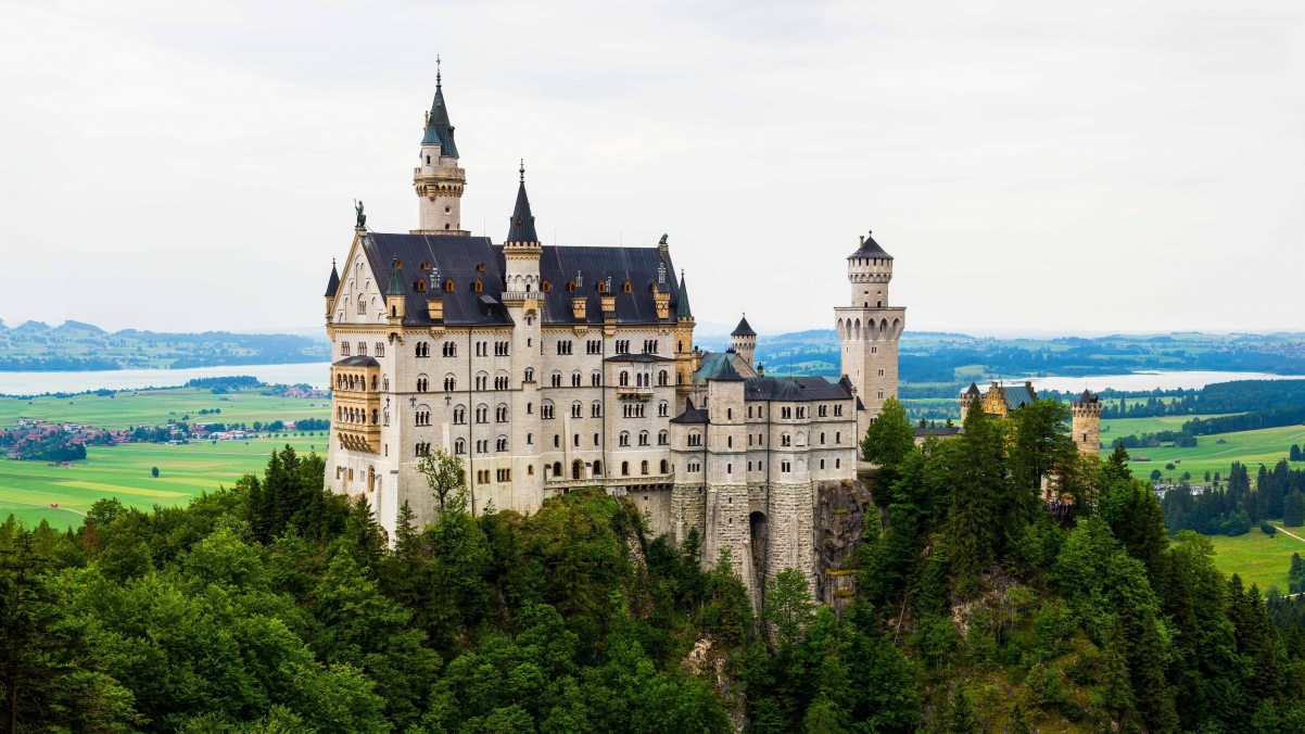 Neuschwanstein Castle Building, Germany