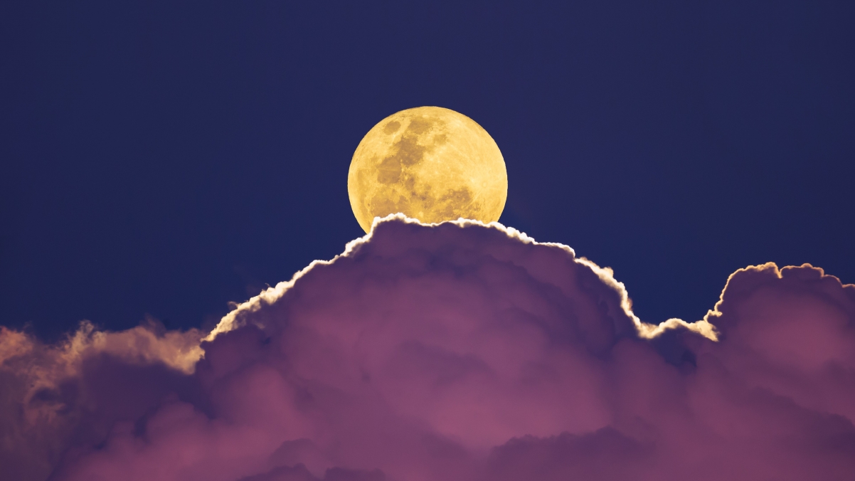 Super Moon 4K HD Wallpapers 3840
