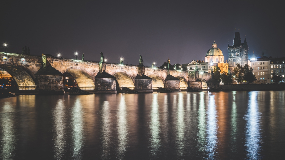 Charles Bridge Night View 4k Wallpaper