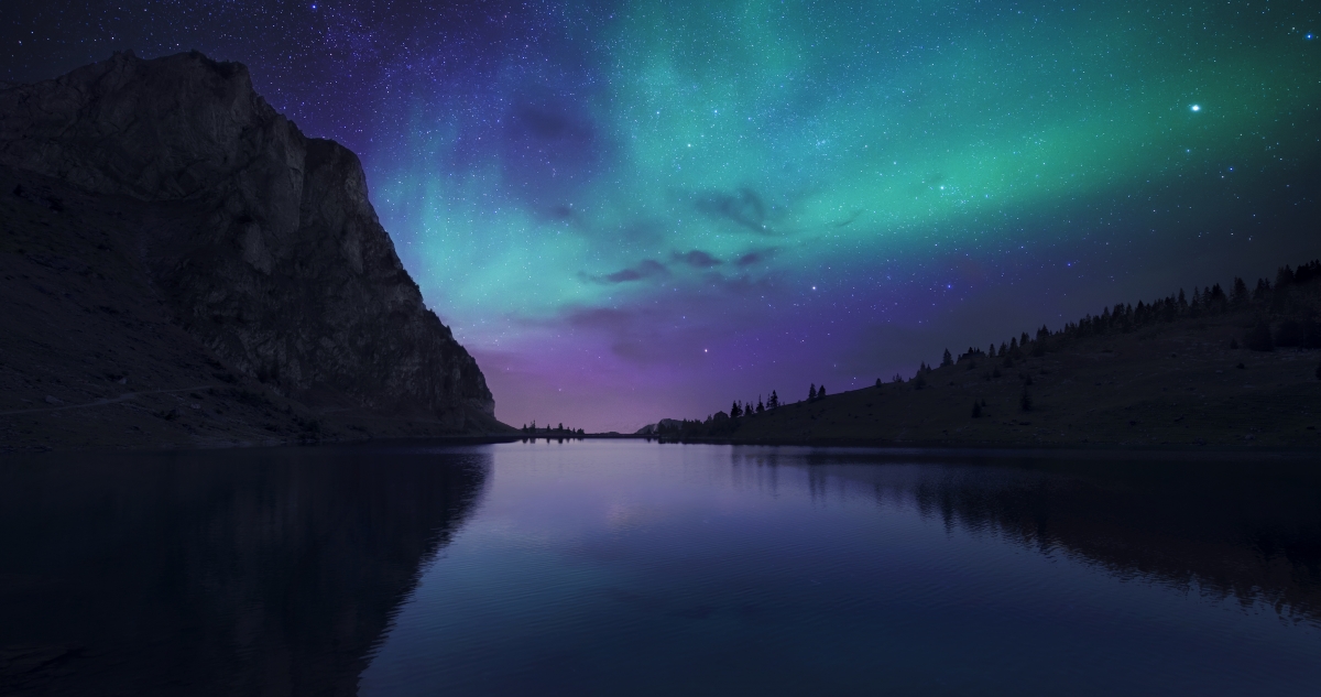Iceland night falls on Aurora Lake 40