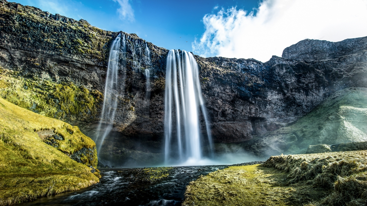 Iceland waterfall landscape 3840x2160 wall