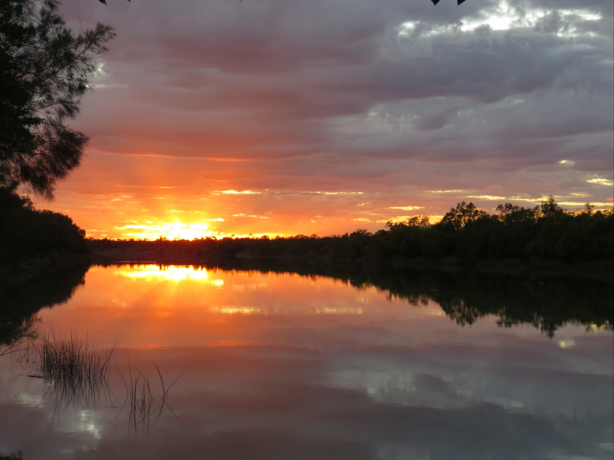 Romantic dusk at Australian lake