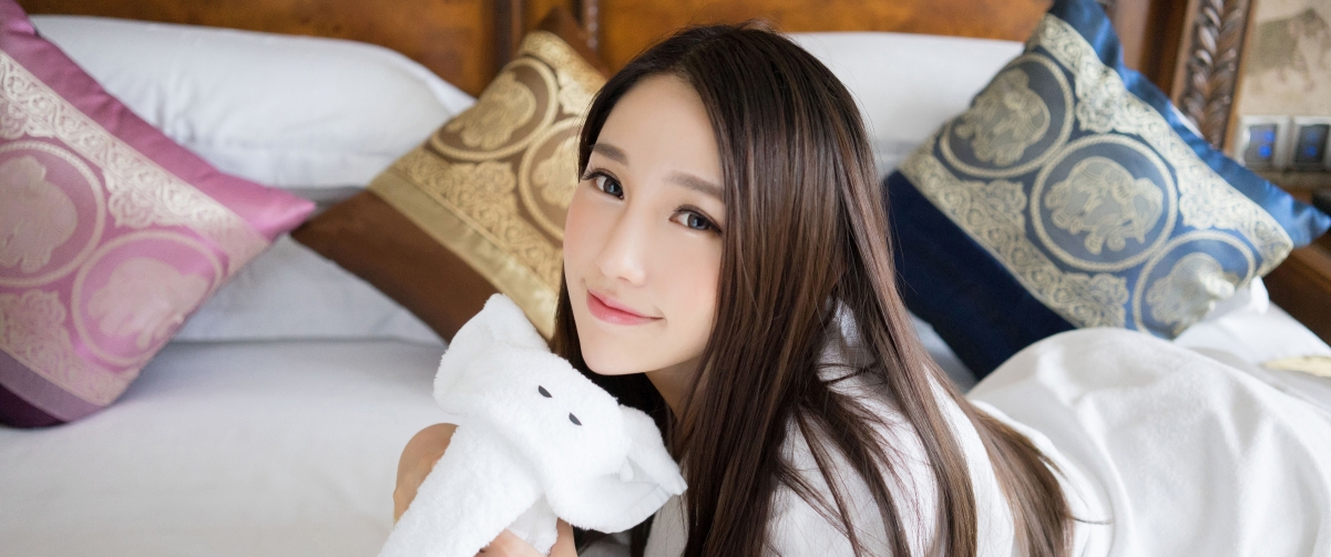 Long-haired goddess Liu Yining Lynn hairtail