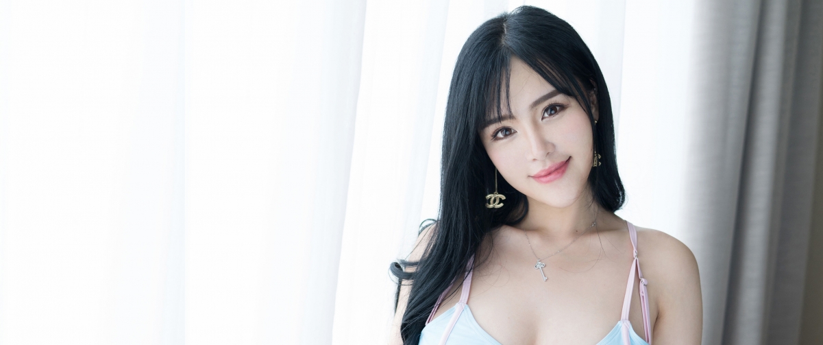 Long-haired cute beauty Liu Yuer 3440