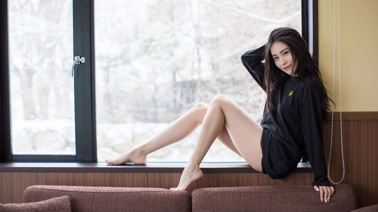 Promising Windowsill Beautiful Model 4k Wallpaper