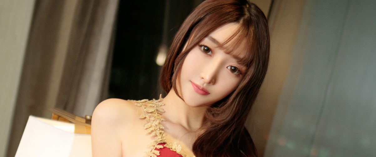 Xu Ziyi 3440x1440 with fish screen beauty
