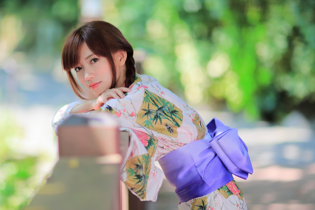 Summer Japanese kimono model 4K beauty
