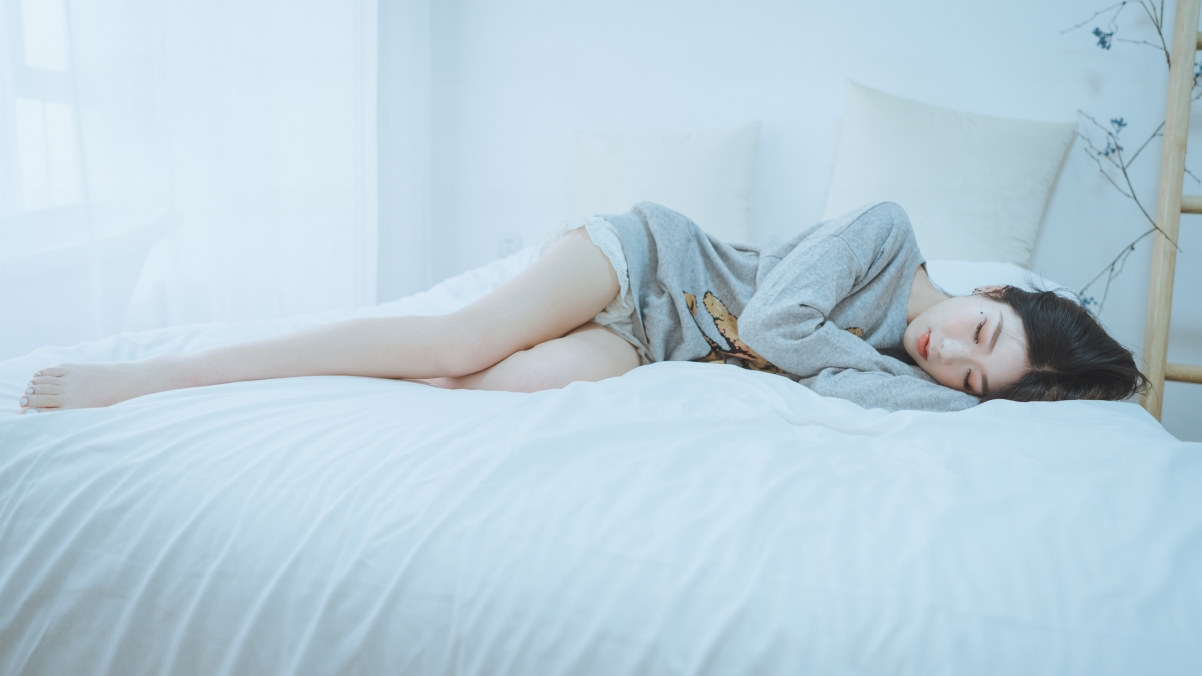 Nap, small fresh, seductive, beautiful legs