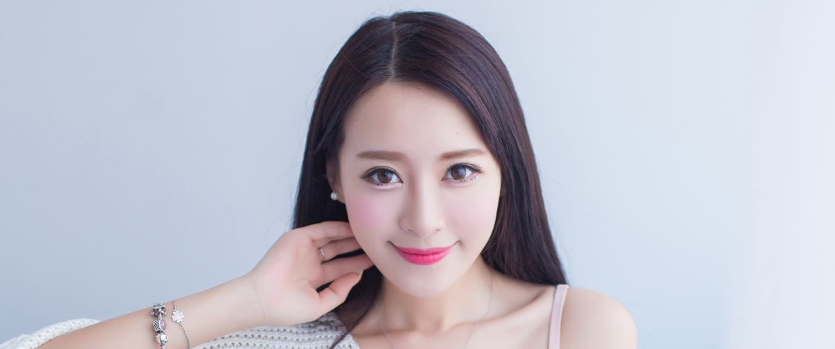 Wang Manni Good Q Fragrant Shoulder Beauty 3440x