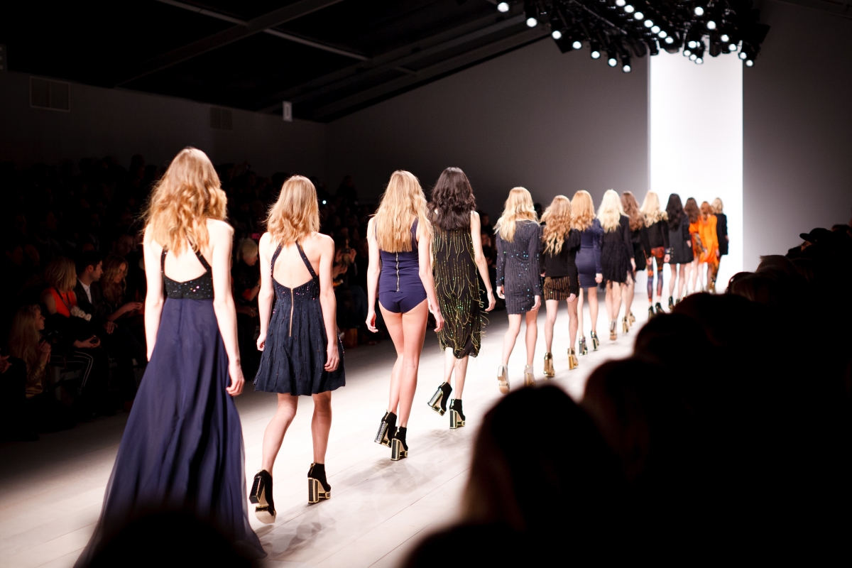 Fashion Model Catwalk 4K Wallpaper