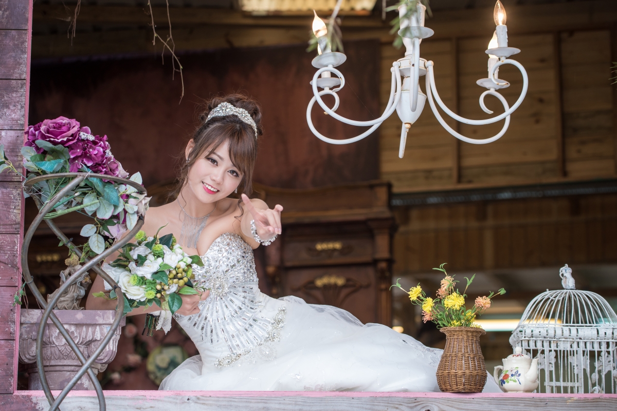 Girl face hair bride dress