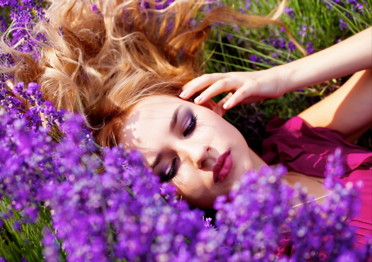 Girl Lavender Flower Field 5K Beauty