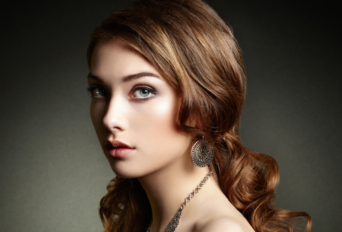 Girl with beautiful eyes hairstyle