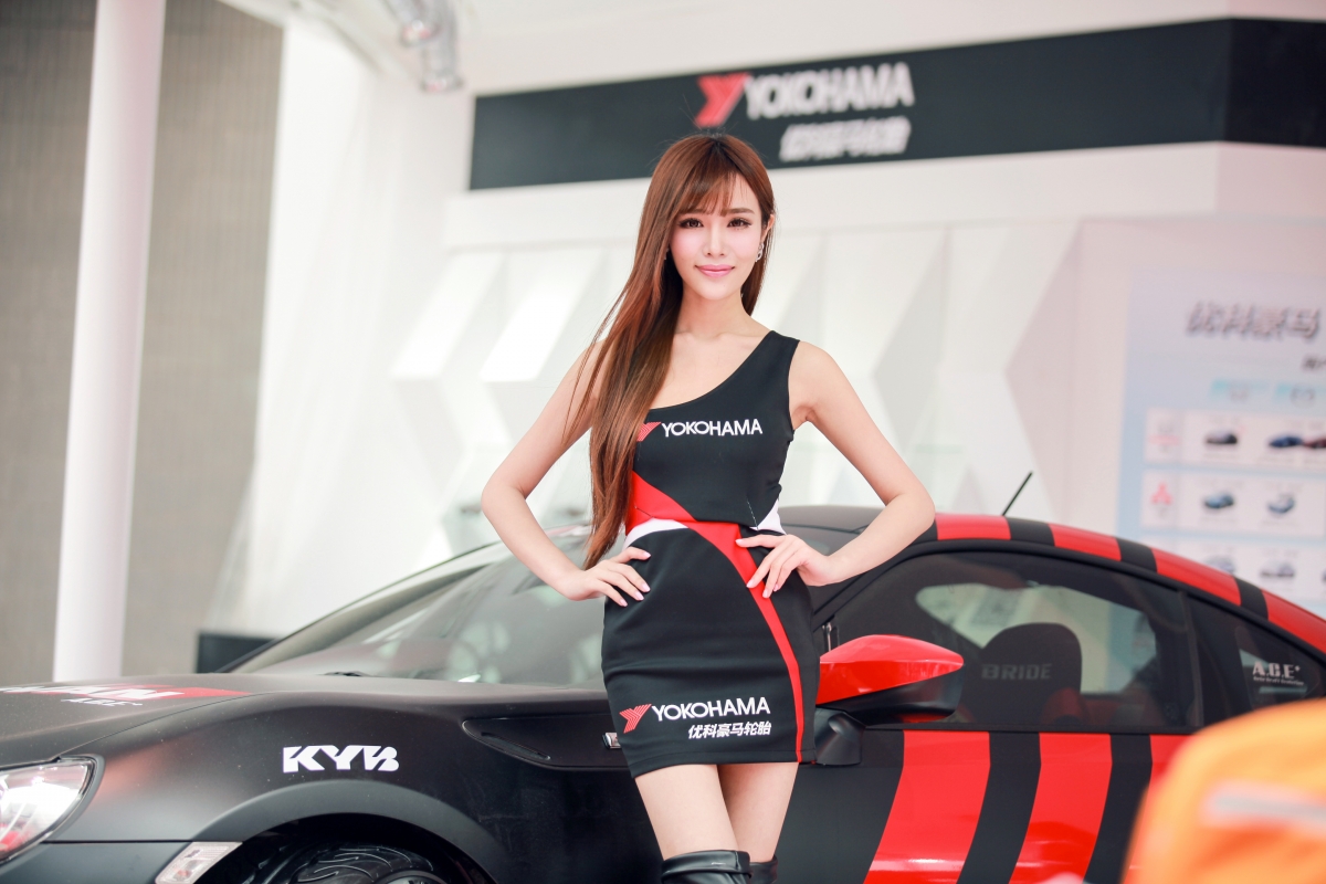 Model Long Hair Car Model 4k Wallpaper