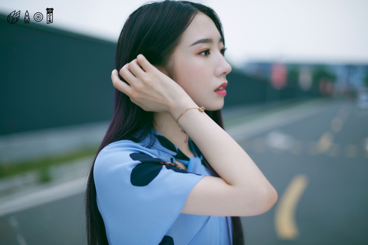 Meng Meiqi Side Face 4k Beautiful Wallpaper