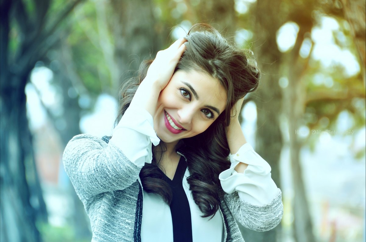 Beauty smile eyes hair 4K