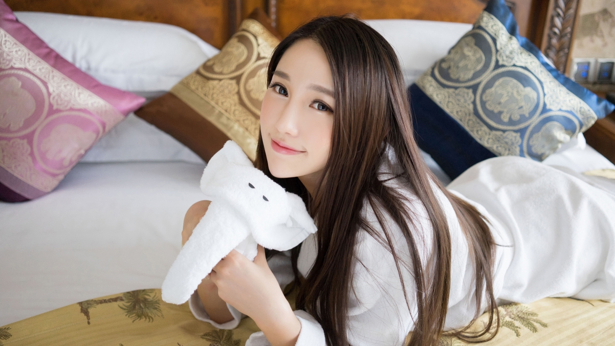 Liu Yining, Lynn