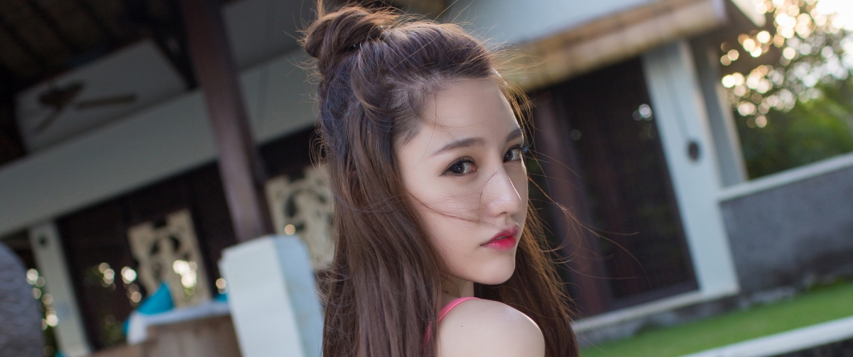 Liu Yining Beauty Looking Back 3440x14